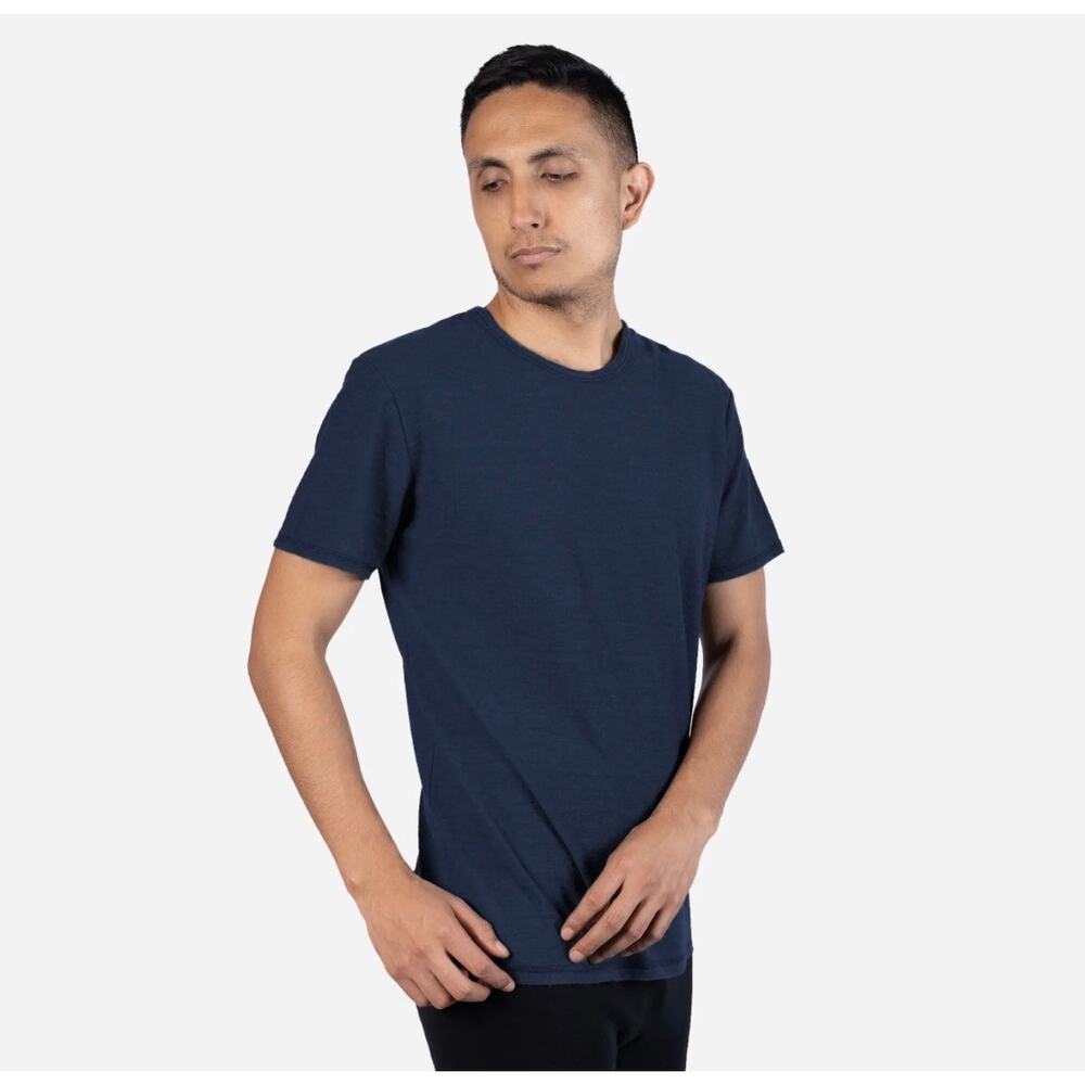 Arms of Andes AoA Men's Alpaca Ultralight T-Shirt Large Navy NEW